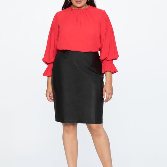 Red  blouse with gathered long sleeves - Picture 7 of 7